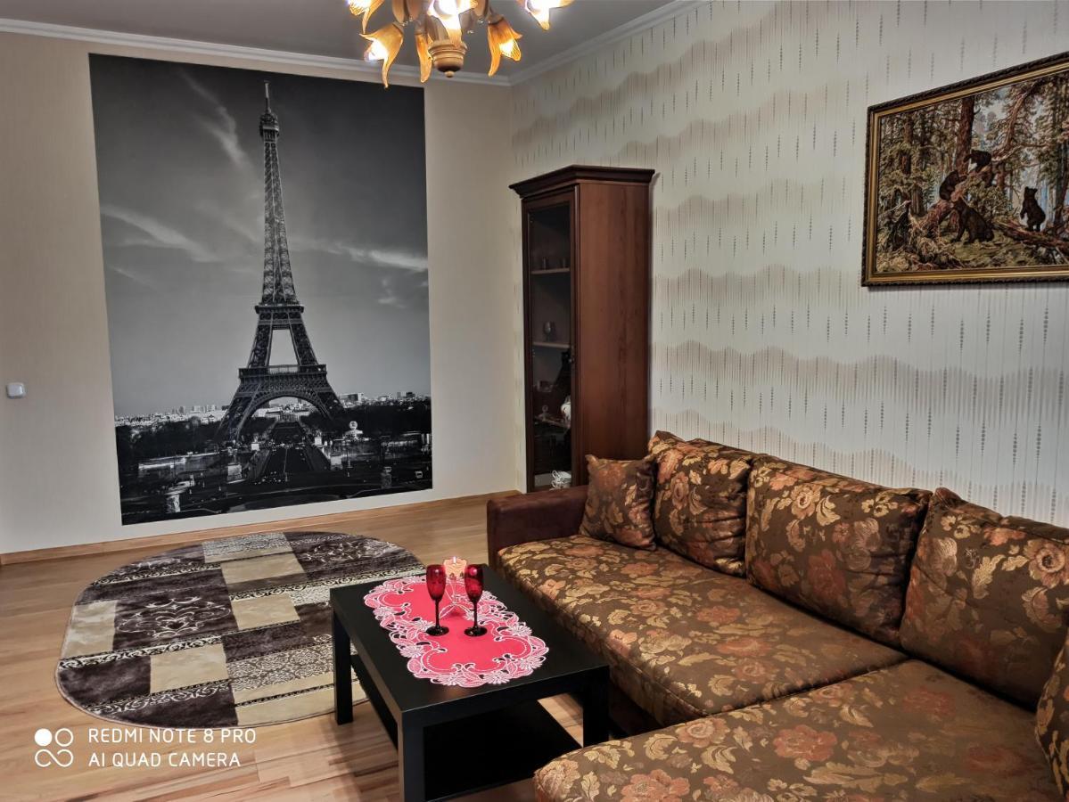 Apartment On Krainego Str 27 Slonim Eksteriør billede
